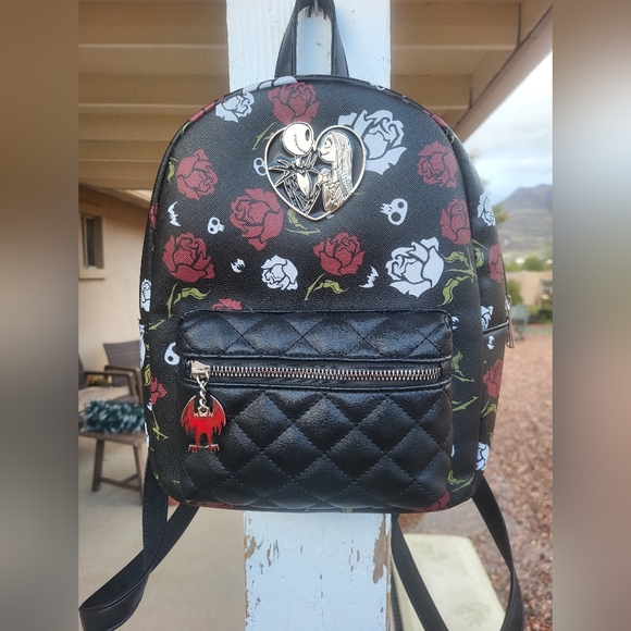 Nightmare Before Christmas Bioworld Black With Red/white Rose Patterned Backpack - Picture 2 of 16
